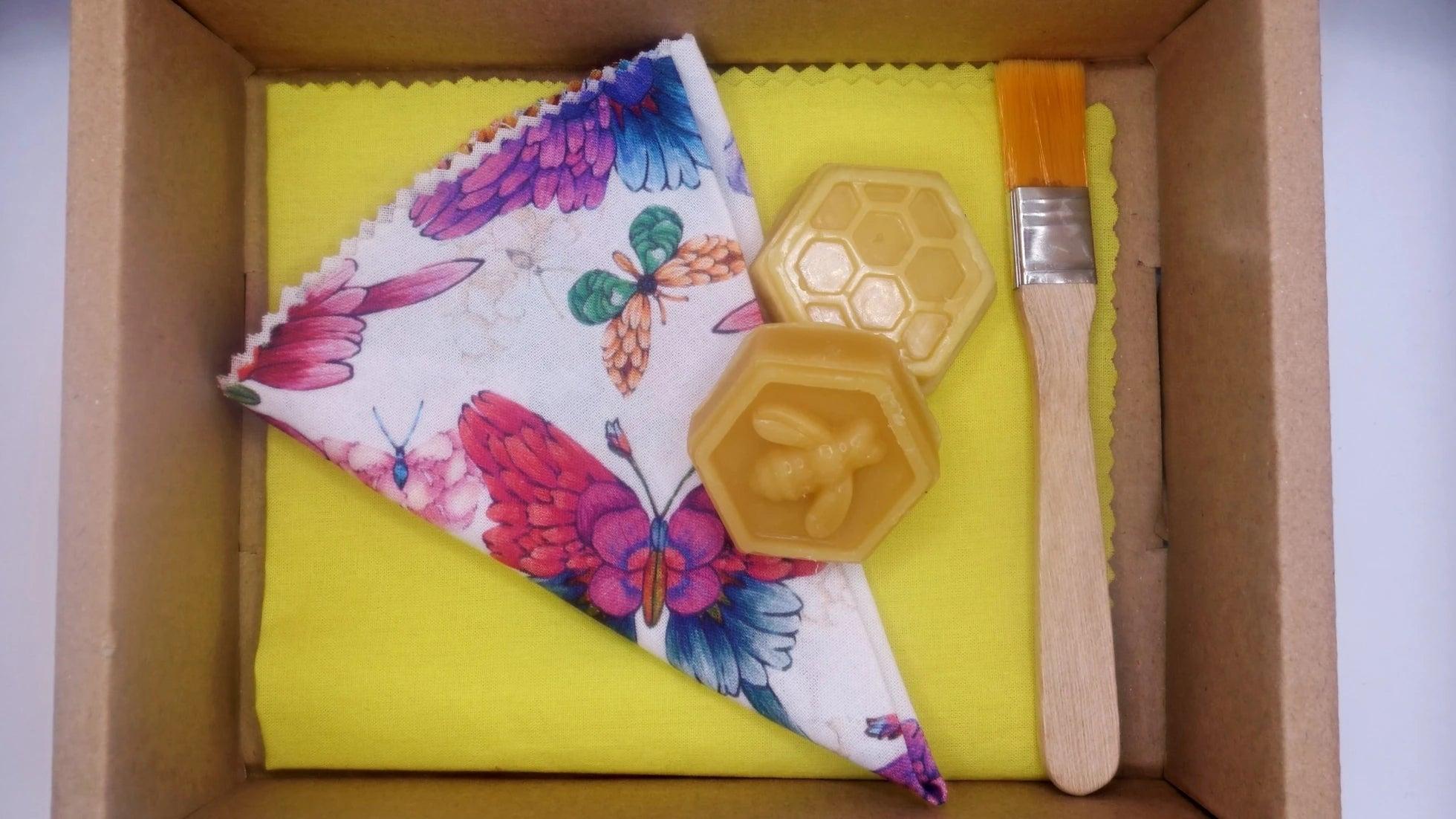 Butterflies Make your own beeswax wrap kit: DIY kit for creating your own beeswax wraps with a butterflies design. Sustainable and eco-friendly food storage.